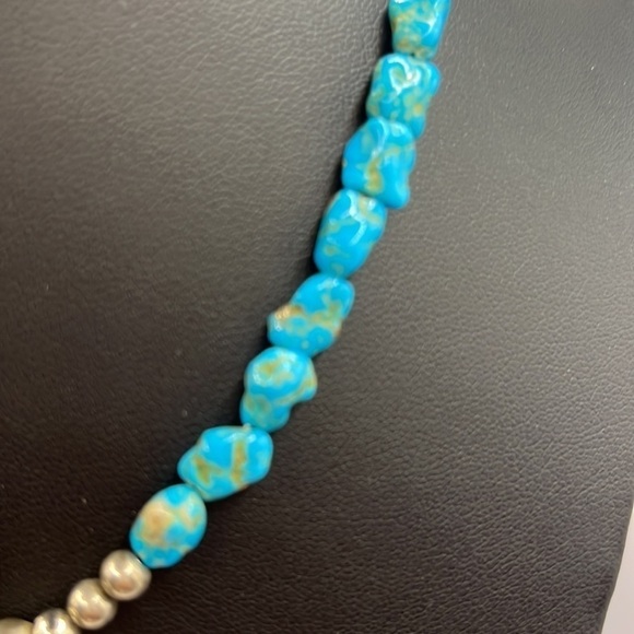 Turquoise & Black beaded Necklace - Picture 7 of 12